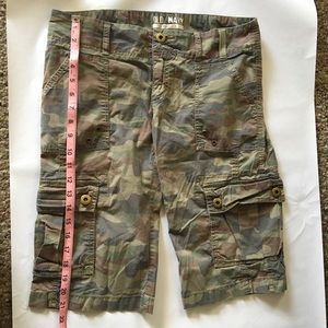 Old Navy camo Bermuda cargo shorts